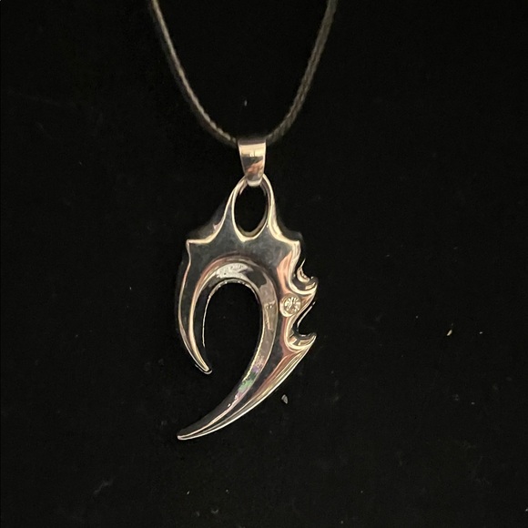 Hand Crafted Silver Claw Necklace - Picture 2 of 4